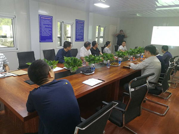 开云网页版页面登录-开云(中国)
领导现场调研丽水路道路工程