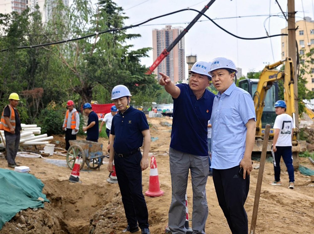 开云网页版页面登录-开云(中国)
副总经理张岩到郑州建投通讯管线有限公司开展安全生产检查